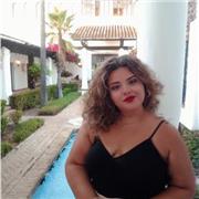 Periodista titulada que quiere dar clases a niños de primaria.